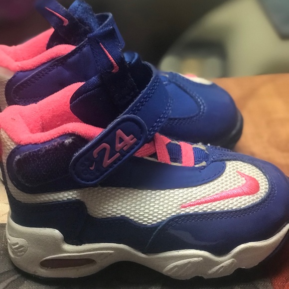 Nike - Picture 2 of 2